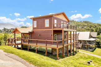 809 Wattle Blossom Way, Gatlinburg, TN 37738