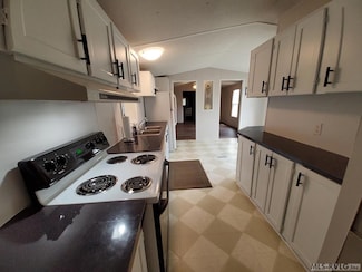 228 Chaco Trail, Bracey, VA 23919