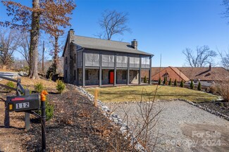 112 Glenwalden Ln, Tryon, NC 28782