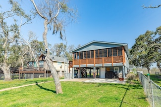 1331 Private Road 652, Sargent, TX 77414