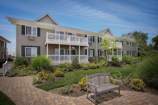 3-15 Willowbrook Ave Unit 2C, Bay Shore, NY 11706