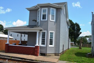 316 S 3rd St, Sunbury, PA 17801