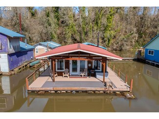 5 W Mill St Unit C18, Ridgefield, WA 98642