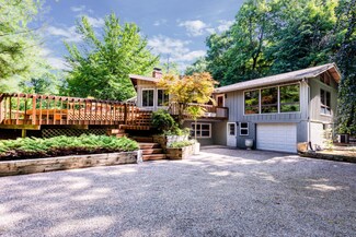 9047 Dunewood Dr, Bridgman, MI 49106