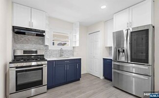 259 8th St, Palisades Park, NJ 07650