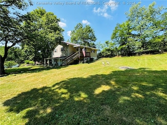 5215 Tyler View Dr, Charleston, WV 25313