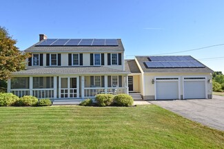 99 Heald St, Pepperell, MA 01463