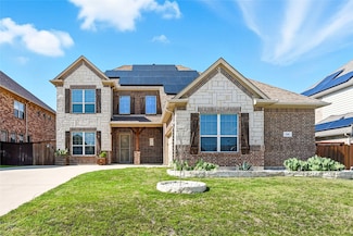 300 Burberry Dr, Grand Prairie, TX 75052