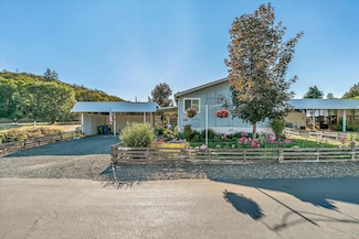 6901 Old Stage Rd Unit 13, Central Point, OR 97502