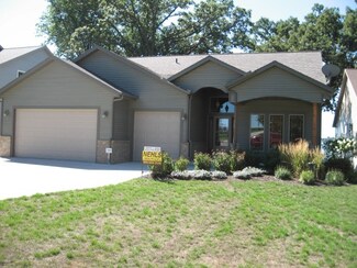 W10621 Blackhawk Trail Unit 3, Fox Lake, WI 53933