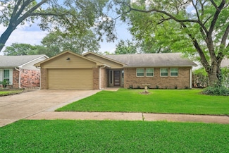16330 Autumn Wind Dr, Houston, TX 77090