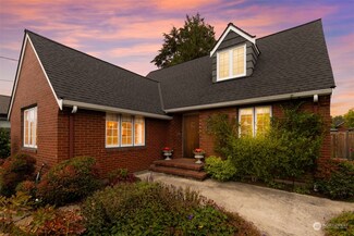 2864 29th Ave W, Seattle, WA 98199