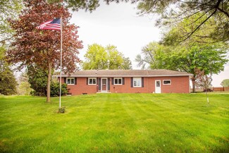 1569 212th St, Waverly, IA 50677