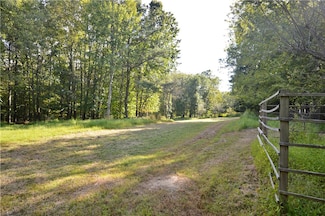 0 Legionville Rd, Fair Oaks, PA 15003