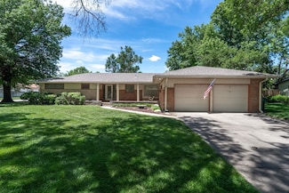 371 S Floyd St, Wichita, KS 67209