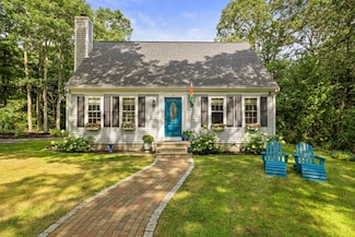 37 Quashnet Rd, Mashpee, MA 02649