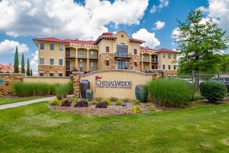600 Chenal Woods Dr, Little Rock, AR 72223