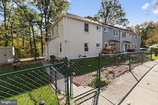 20 F Hillside Rd, Greenbelt, MD 20770