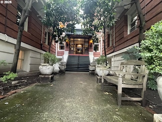 2083 NW Johnson St Unit 5, Portland, OR 97209