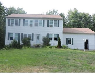 694 Stafford St, Rochdale, MA 01542