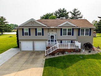 10 Senior Dr, Greenwich, OH 44837