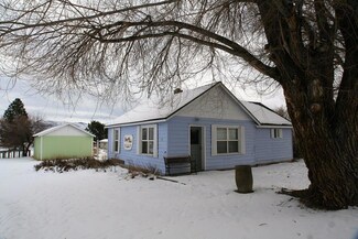 401 S 10th St, Challis, ID 83226
