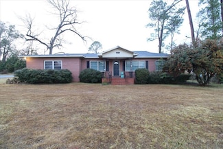 303 4th Ave SE, Cairo, GA 39828