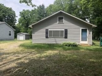 457 S Burr Oak Rd, Colon, MI 49040