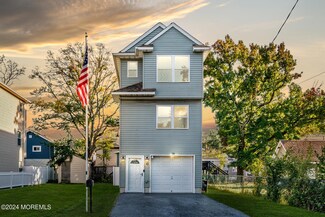 42 Jahn St, Keansburg, NJ 07734