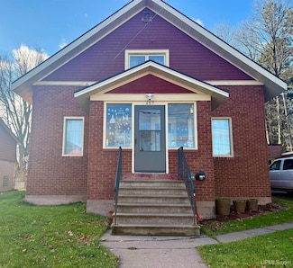 657 Lake Ave, Ironwood, MI 49938