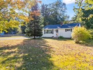 36 Tedford Rd, Topsham, ME 04086