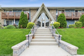 300 Opatrny Dr Unit 204, Fox River Grove, IL 60021
