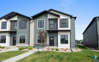8617 W Shoreline Place, Sioux Falls, SD 57107