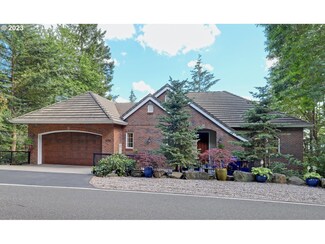 4136 SW Hewett Blvd, Portland, OR 97221