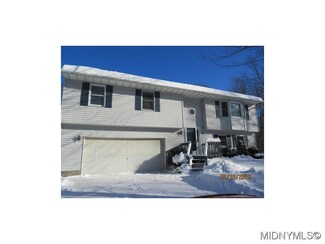 55 5th St E, Oneida, NY 13421