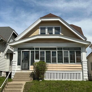 3142 N 16th St, Milwaukee, WI 53206