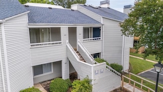 410 Babbling Brook Dr, Virginia Beach, VA 23462