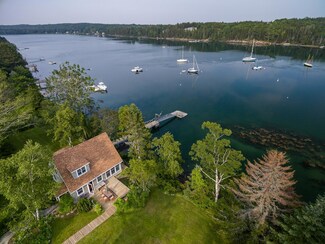 10 Cardinal Way, Harpswell, ME 04079