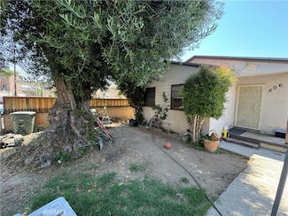 806 W 219th St, Torrance, CA 90502
