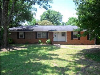 4709 Murray Hills Dr, Chattanooga, TN 37416