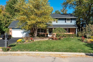 1592 Newcomer Rd, Columbus, OH 43235