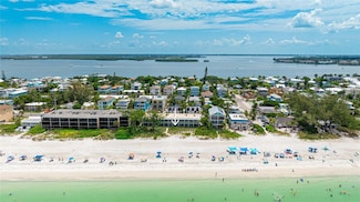 2310 Gulf Dr N Unit 104, Bradenton Beach, FL 34217