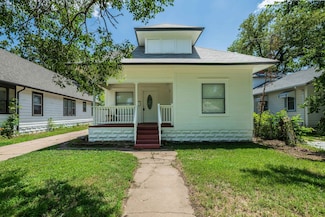 1919 W Maple St, Wichita, KS 67213