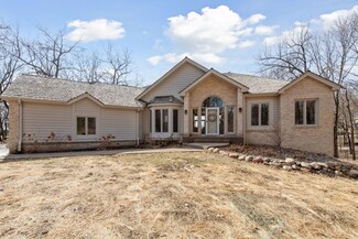5540 Covington Rd, Excelsior, MN 55331