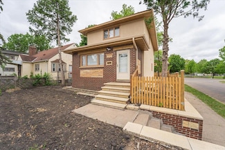 3257 Penn Ave N, Minneapolis, MN 55412