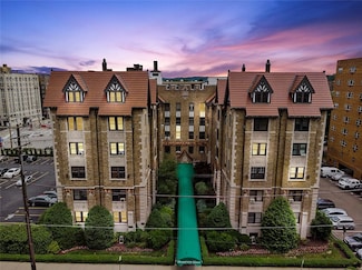 166 N Dithridge St Unit 1H, Pittsburgh, PA 15213