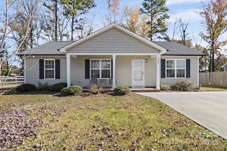 157 Crescent St, Kannapolis, NC 28081