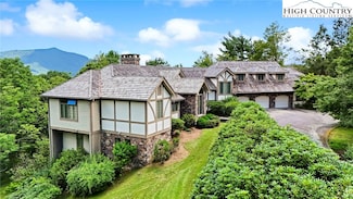 1158 Equestrian Dr, Banner Elk, NC 28604
