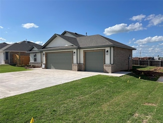 1210 Ariana St, Shawnee, OK 74804