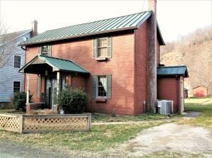 9 Circle St, Perryopolis, PA 15473